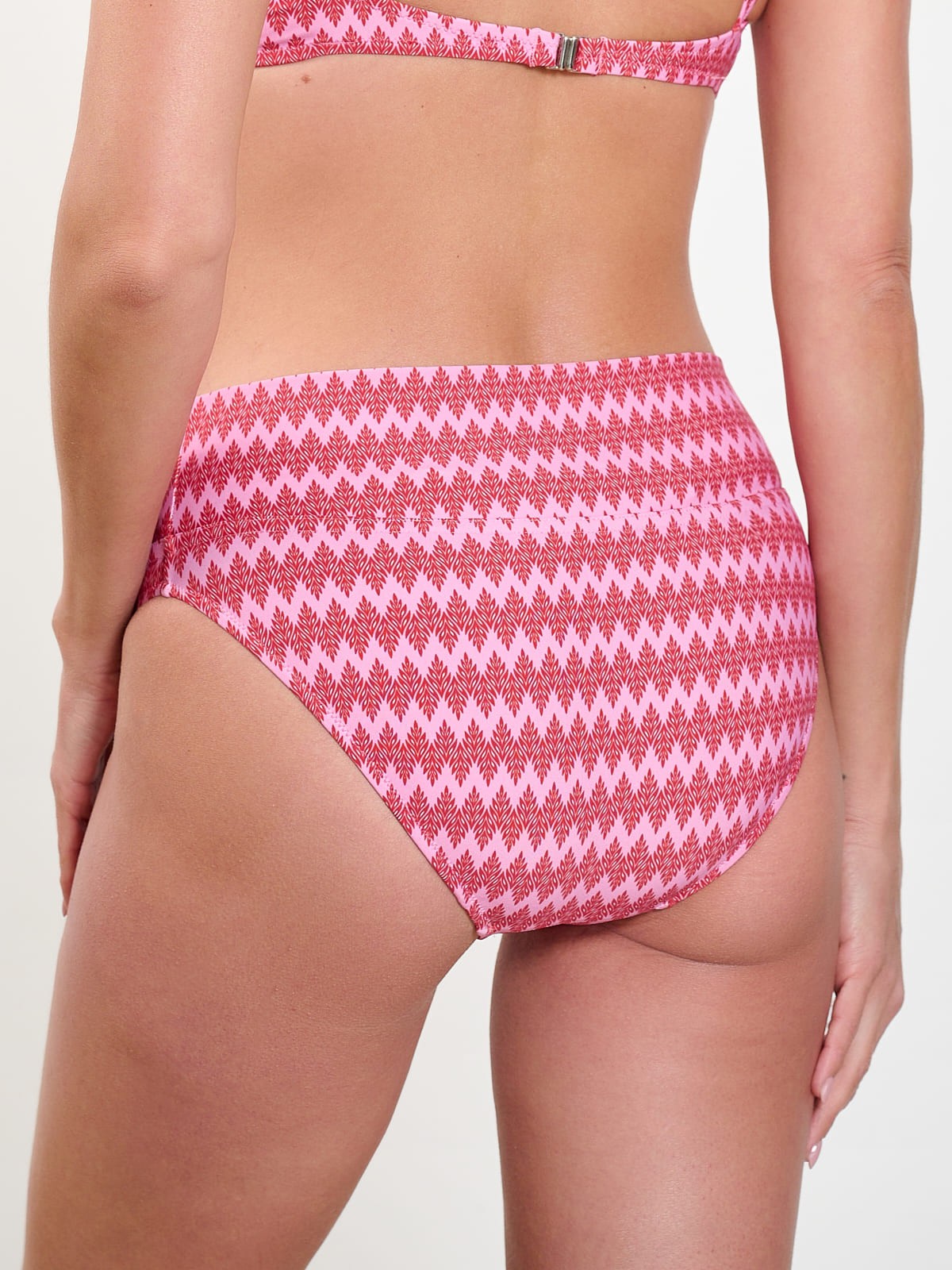 ESPIGA CHICLE Braguita alta con vuelta